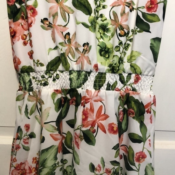 𝅺Tommy Hilfiger Womens Floral V Neck Handkerchief- Hem Dress Size 4 - Picture 5 of 10